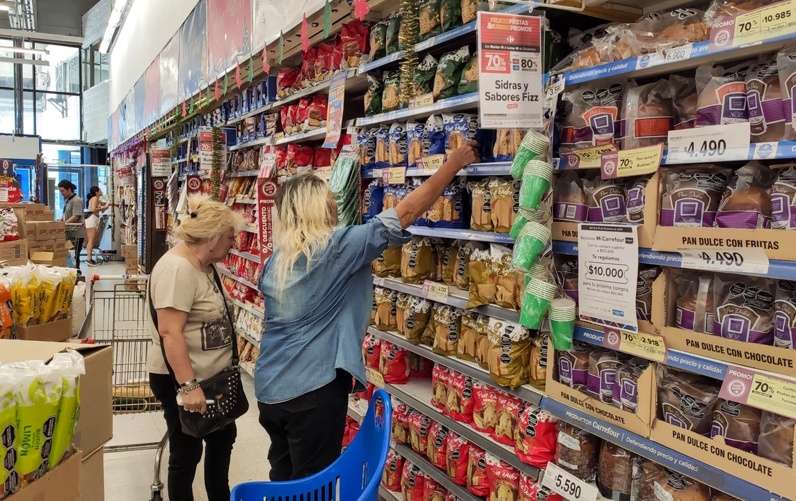 La confianza del consumidor se desplomó más de 12% en julio 